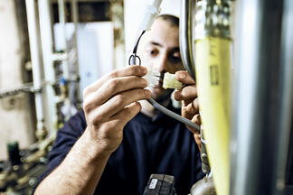 Heizungsmodernisierung | Modernisierungsschritte | Elektroanschluss