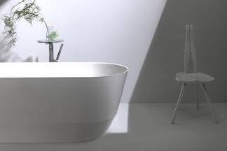 freistehende Badewanne aus Marbond aus der Kollektion Pro